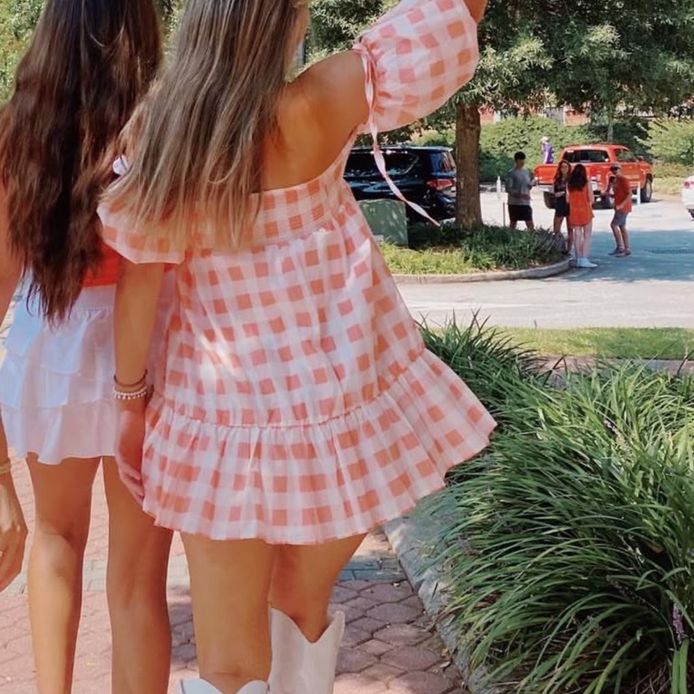 DRESS FOR GAMEDAY - so perfect for a Clemson or Auburn game!!